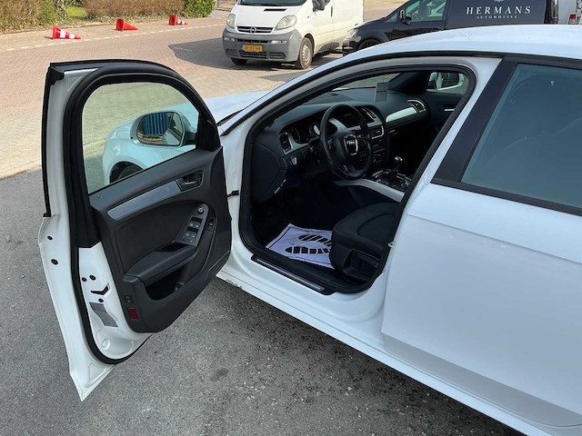 Audi - 2009 - a4 limousine - 1.8 tfsi pro l. bns - personenauto (50-jbn-3) - afbeelding 26 van  28