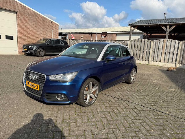 Audi - 2010 - a1 - 1.6 tdi amb. pl. - 27-nhn3 - afbeelding 1 van  9