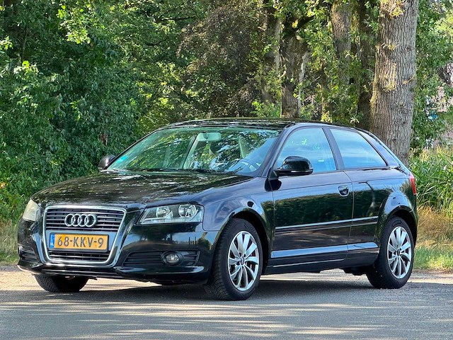 Audi - 2010 - a3 - 1.4 tfsi attr. pl b - 68-kkv-9 - personenauto - afbeelding 1 van  20