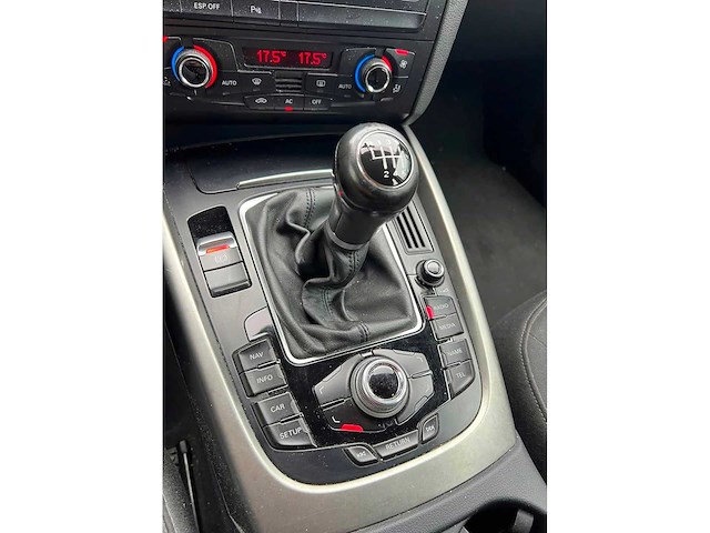 Audi - 2010 - q5 - 2.0 tfsi q. pro line - 06-kzl-3 - afbeelding 8 van  21