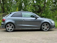 Audi - 2011 - a1 - 1.4 tfsi s edition - personenauto - afbeelding 16 van  18