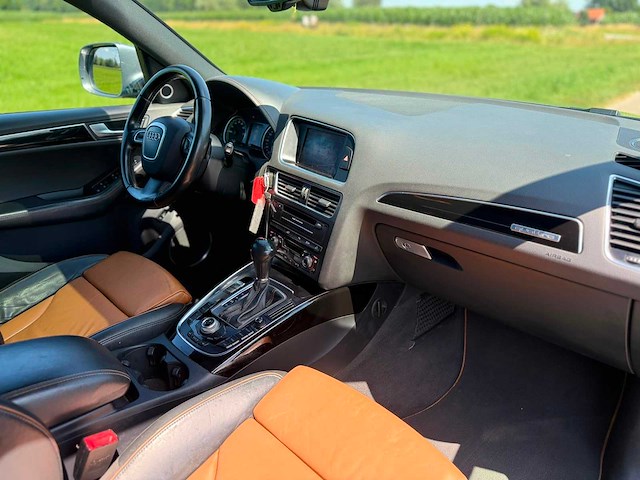 Audi - 2011 - q5 - 2.0 tfsi hybrid q.pl - r-158-jn - afbeelding 3 van  18