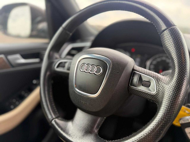 Audi - 2011 - q5 - 2.0 tfsi q. pro line - 89-rvg-3 - afbeelding 3 van  13