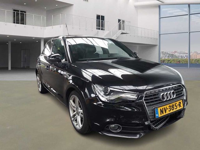 Audi - 2013 - a1 sportback - 1.2 tfsi pro line s - personenauto - afbeelding 12 van  17