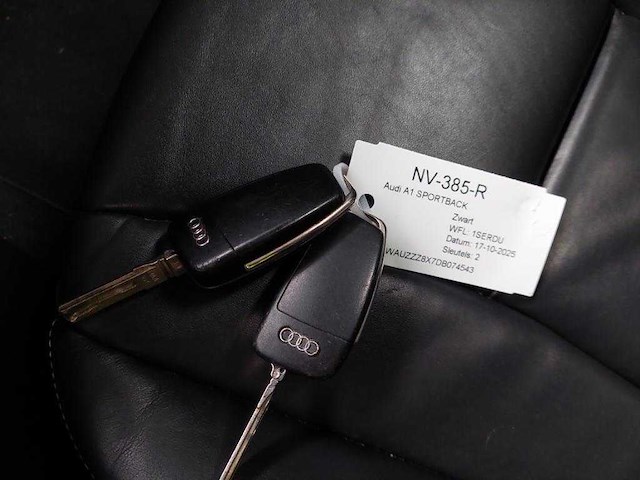 Audi - 2013 - a1 sportback - 1.2 tfsi pro line s - personenauto - afbeelding 8 van  17