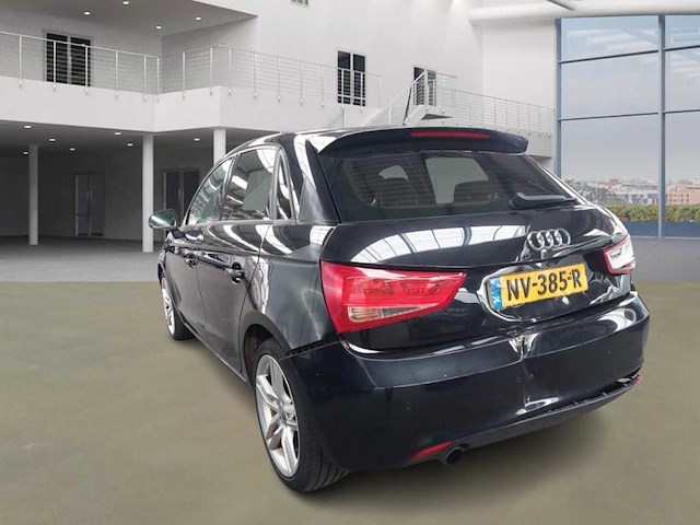 Audi - 2013 - a1 sportback - 1.2 tfsi pro line s - personenauto - afbeelding 10 van  17
