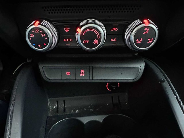 Audi - 2013 - a1 sportback - 1.2 tfsi pro line s - personenauto - afbeelding 10 van  19