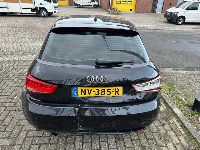Audi - 2013 - a1 sportback - 1.2 tfsi pro line s - personenauto - afbeelding 14 van  19