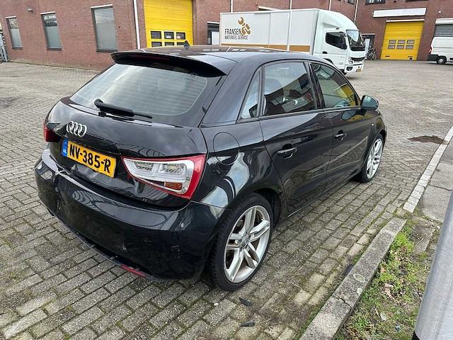 Audi - 2013 - a1 sportback - 1.2 tfsi pro line s - personenauto - afbeelding 15 van  19
