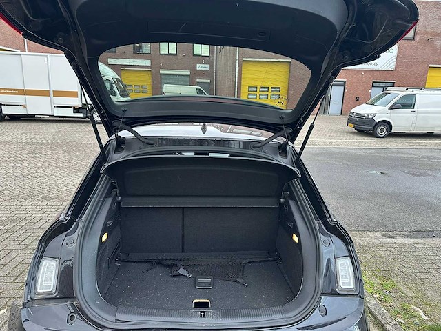 Audi - 2013 - a1 sportback - 1.2 tfsi pro line s - personenauto - afbeelding 19 van  19