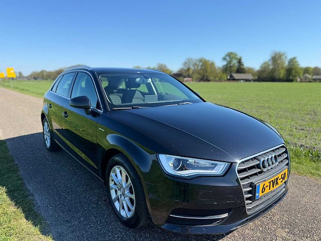 Audi - 2014 - a3 sportback - 1.4 tfsi attr.pl+g-t - 6-tvk-50 - afbeelding 7 van  11