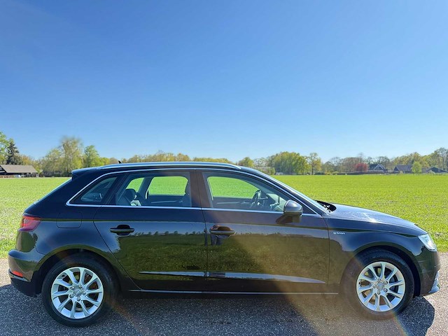 Audi - 2014 - a3 sportback - 1.4 tfsi attr.pl+g-t - 6-tvk-50 - afbeelding 8 van  11