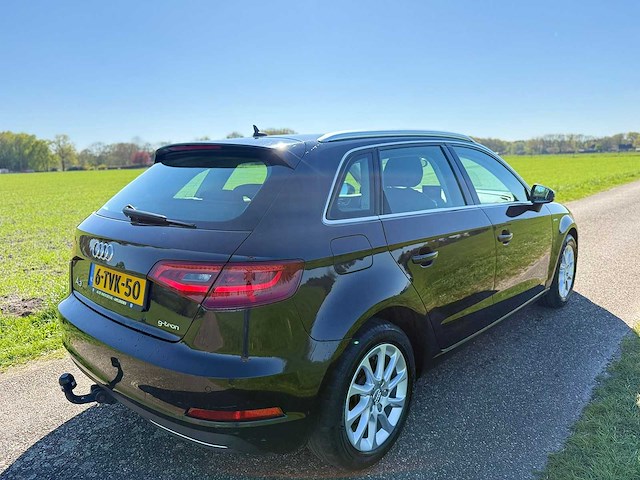 Audi - 2014 - a3 sportback - 1.4 tfsi attr.pl+g-t - 6-tvk-50 - afbeelding 9 van  11