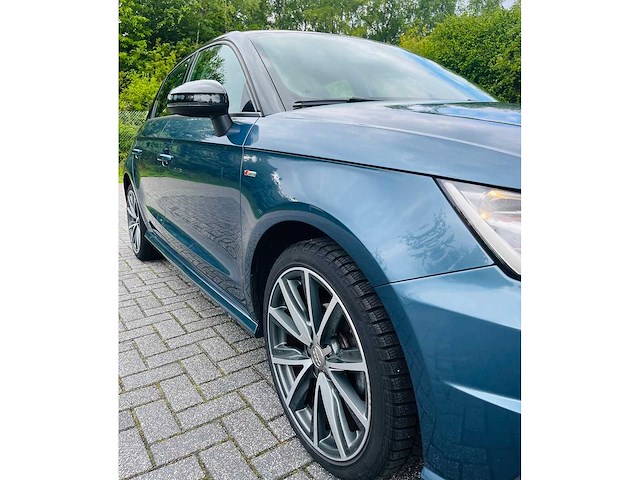 Audi - 2015 - a1 sportback - 1.0 tfsi adrenalin - gr-938-t - afbeelding 2 van  21