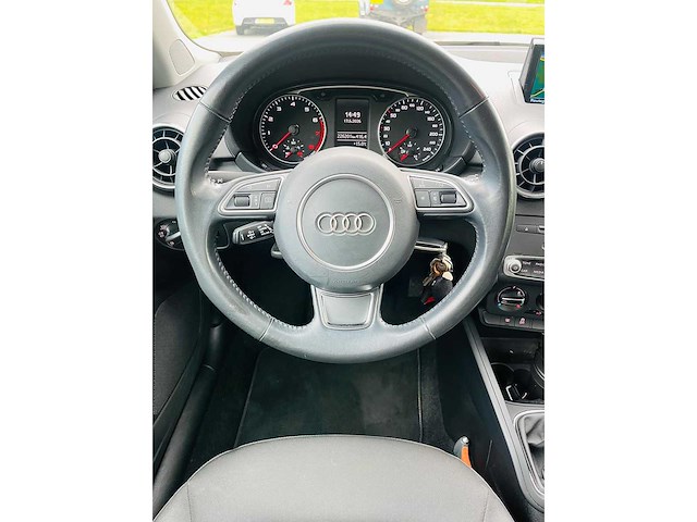 Audi - 2015 - a1 sportback - 1.0 tfsi adrenalin - gr-938-t - afbeelding 6 van  21