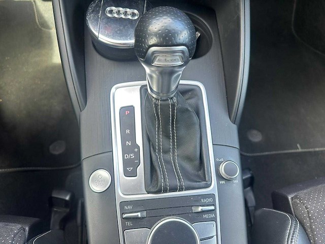 Audi - 2015 - a3 sportback - 1.4 e-tron amb. pl+ - automaat - personenauto - afbeelding 19 van  28