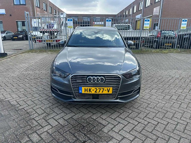Audi - 2015 - a3 sportback - 1.4 e-tron amb. pl+ - automaat - personenauto - afbeelding 28 van  28