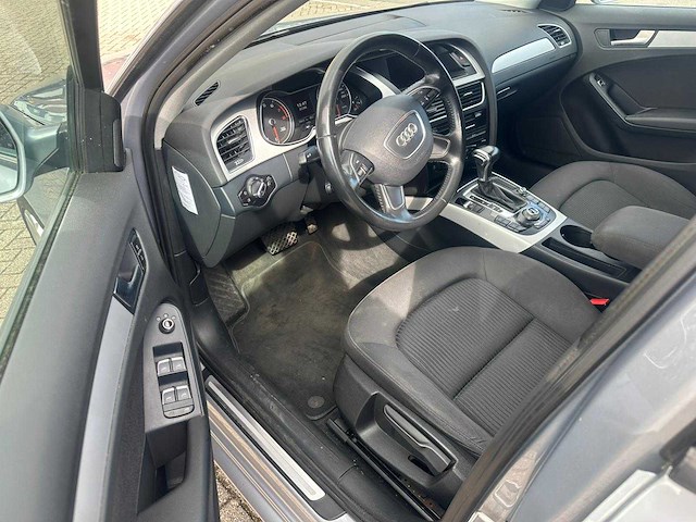 Audi - 2015 - a4 avant - 1.8 tfsi sport ed. - automaat - personenauto - afbeelding 4 van  24