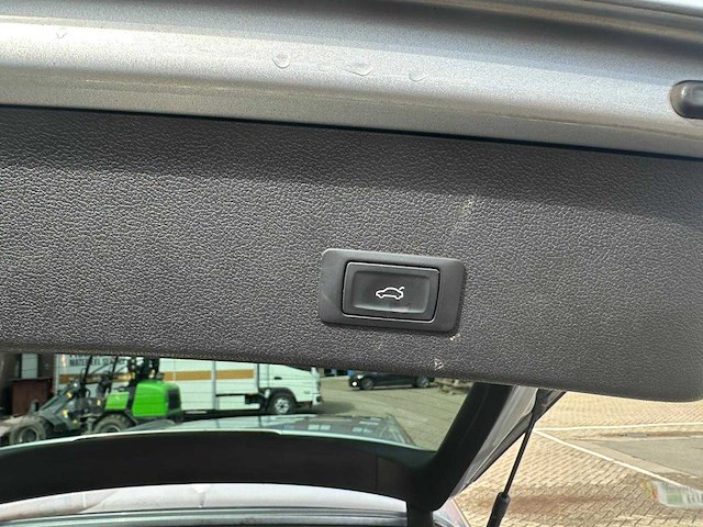 Audi - 2015 - a4 avant - 1.8 tfsi sport ed. - automaat - personenauto - afbeelding 16 van  24
