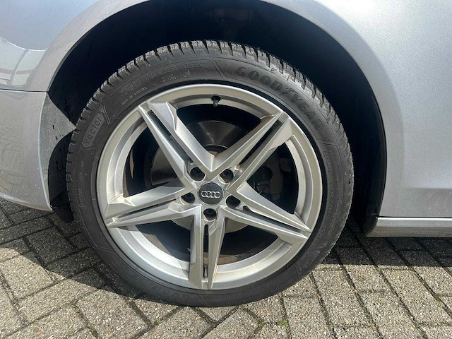 Audi - 2015 - a4 avant - 1.8 tfsi sport ed. - automaat - personenauto - afbeelding 15 van  25