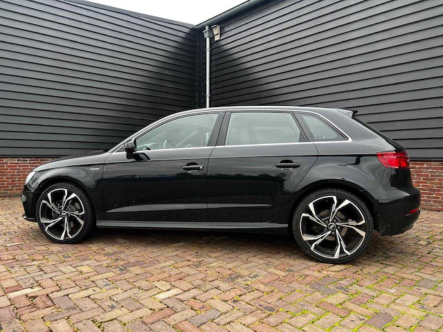 Audi - 2016 - a3 sportback - 1.4 e-tron - personenauto - afbeelding 20 van  24