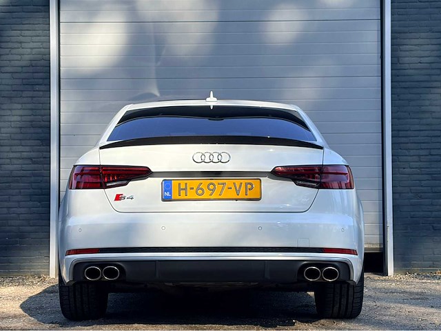Audi - 2018 - s4 limousine 354pk! quattro - afbeelding 13 van  14