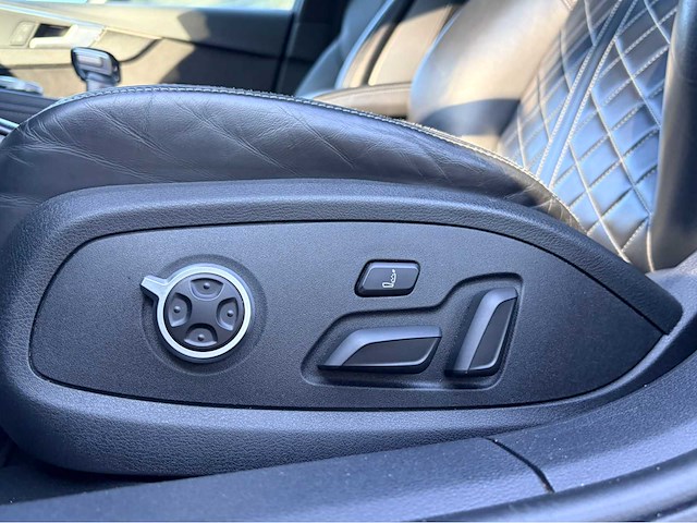 Audi - 2018 - s4 limousine 354pk! quattro - afbeelding 17 van  29