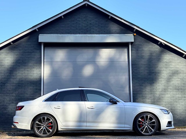 Audi - 2018 - s4 limousine 354pk! quattro - afbeelding 28 van  29