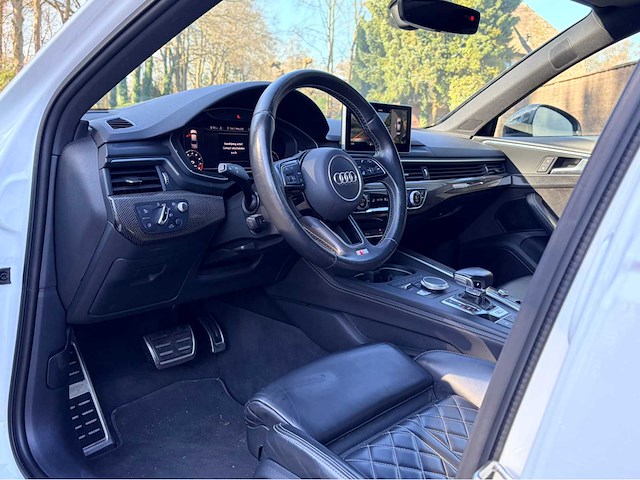 Audi - 2018 - s4 limousine 354pk! quattro - afbeelding 3 van  29