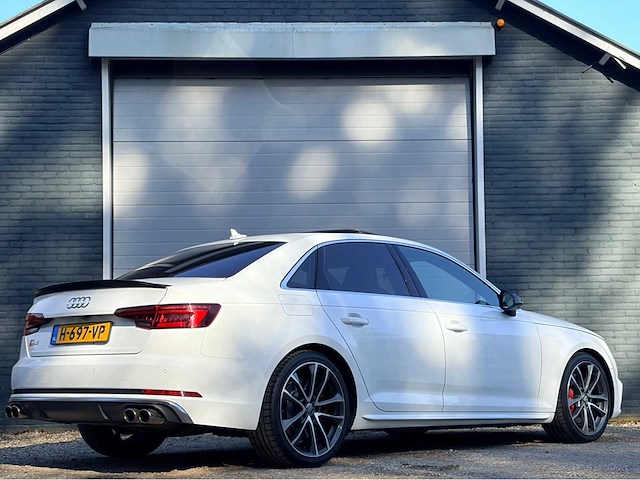 Audi - 2018 - s4 limousine 354pk! quattro - afbeelding 25 van  29