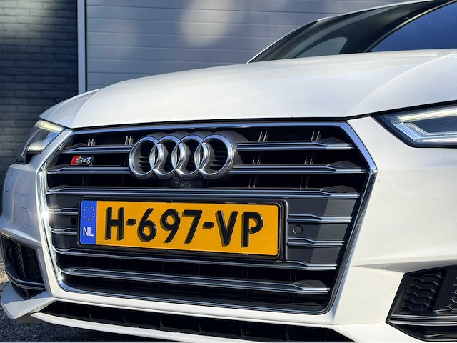 Audi - 2018 - s4 limousine 354pk! quattro - afbeelding 28 van  29