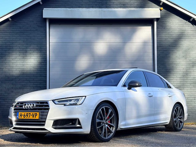 Audi - 2018 - s4 limousine 354pk! quattro - afbeelding 1 van  12