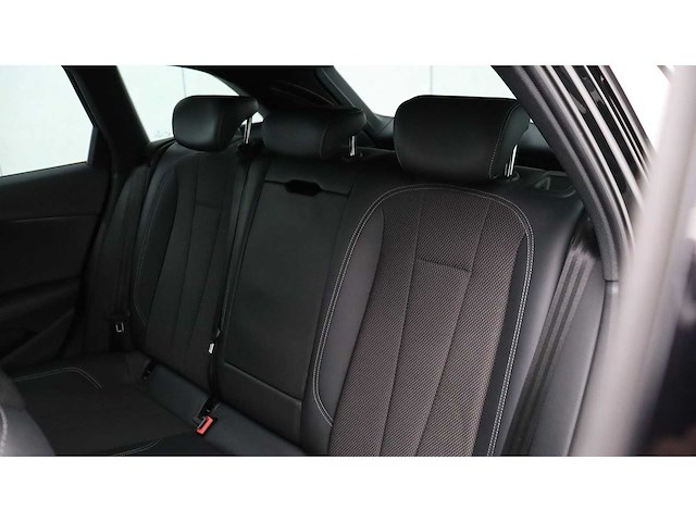 Audi - 2019 - a4 avant - 35 tfsi sp. s l ed. - xp-386-t - afbeelding 7 van  15