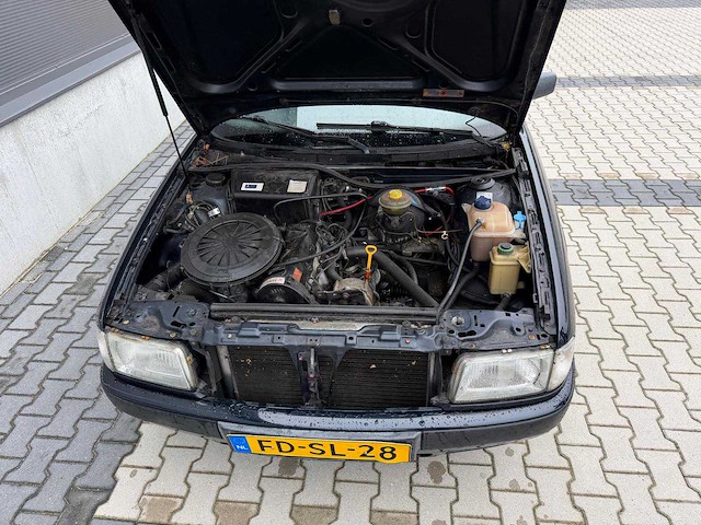 Audi - 80 - 1.6 e - personenauto - 1992 - afbeelding 9 van  17