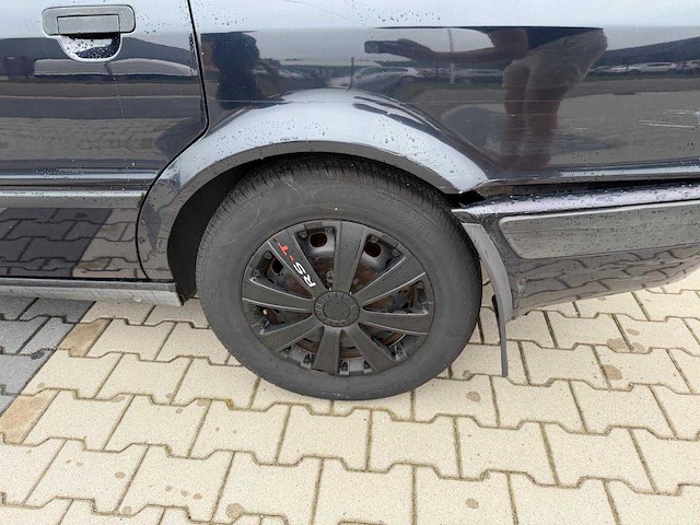 Audi - 80 - 1.6 e - personenauto - 1992 - afbeelding 11 van  17