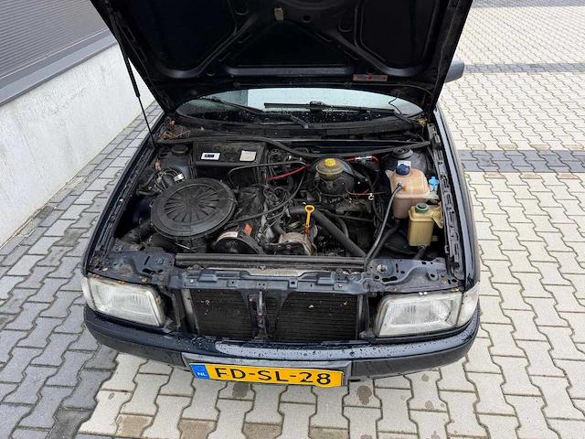 Audi - 80 - 1.6 e - personenauto - 1992 - afbeelding 11 van  23