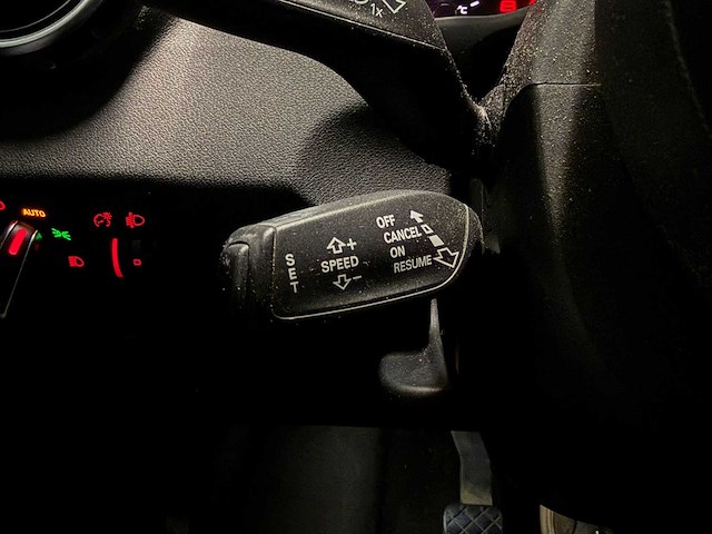 Audi - a1 - 1.2 tfsi amb. pl. b. - car - 2011|25-pxj-3|iaw - afbeelding 18 van  20