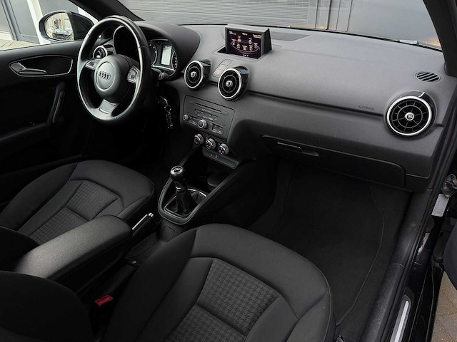 Audi - a1 - 1.2 tfsi connect - car - 2012|11-sxd-6|iaw - afbeelding 54 van  60