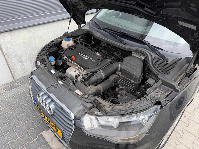 Audi - a1 - sportback - 1.4 tfsi attr. pl.b. personenauto - 2012 - afbeelding 5 van  17