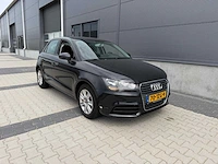 Audi - a1 - sportback - 1.4 tfsi attr. pl.b. personenauto - 2012 - afbeelding 22 van  26