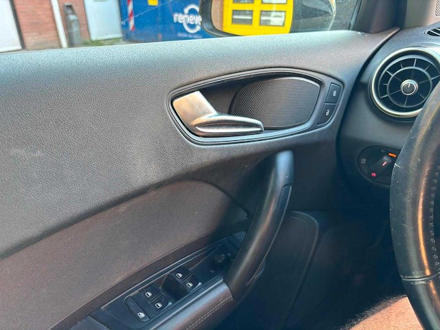 Audi - a1 sportback - 1.6 tdi connect - car - 2013 - afbeelding 2 van  15