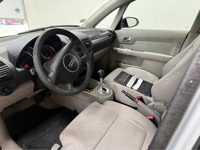Audi - a2 - 1.2 tdi 3l - personenauto - 2001 - afbeelding 3 van  5