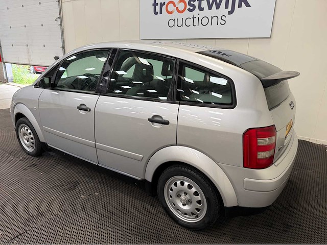 Audi - a2 - 1.2 tdi 3l - personenauto - 2001 - afbeelding 2 van  5