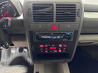 Audi - a2 - 1.4 16v- 18-rjf-8 - afbeelding 4 van  16