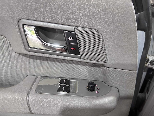 Audi - a2 - 1.4 16v- jk-575-j- 2000 - afbeelding 1 van  8