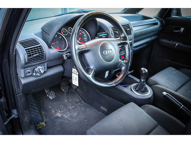 Audi - a2 - 1.4 67-nn-kr - afbeelding 14 van  19