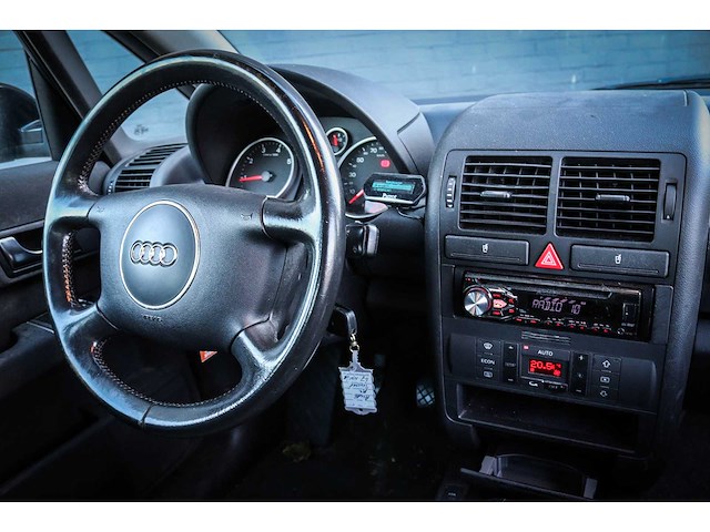 Audi - a2 - 1.4 67-nn-kr - afbeelding 17 van  19