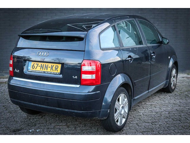 Audi - a2 - 1.4 67-nn-kr - afbeelding 2 van  19