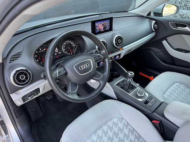 Audi - a3 - 1.4 tfsi attr. pl+ - car - 2013|4-krt-42|iaw - afbeelding 8 van  26