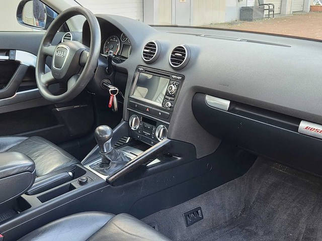 Audi - a3 - 1.4 tfsi attr. pl b - 01-jvv-7 - 2009 - afbeelding 4 van  7
